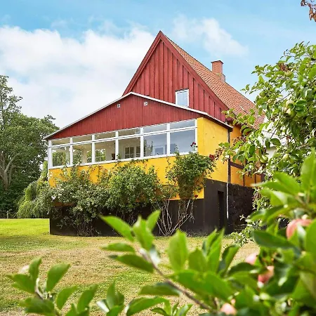 Holiday Iii Semesterbostad